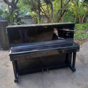 阿蘇市で思い出の詰まったアップライトピアノを不用品回収
